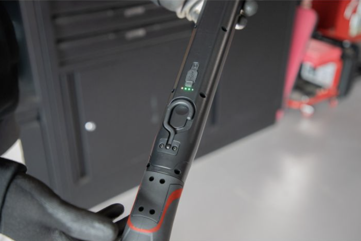 Baladeuse longue 3000 lumens - KS TOOLS 150.4327F – Image 5